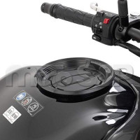 BF 29 objímka pro úchyt tankruksaku GIVI "TANKLOCK" na víčko nádrže Kawasaki Z 900, Versys 300