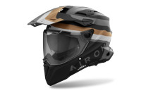 Přilba COMMANDER 2 Doom, AIROH (matná zlatá) 2025